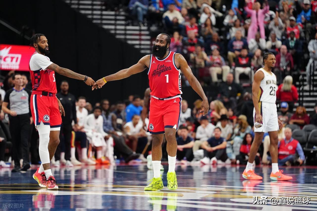 开云官方-赛地聚焦——德甲赛前热度飙升，山东男篮绝杀压哨，管理层满意，更衣室氛围转暖的简单介绍