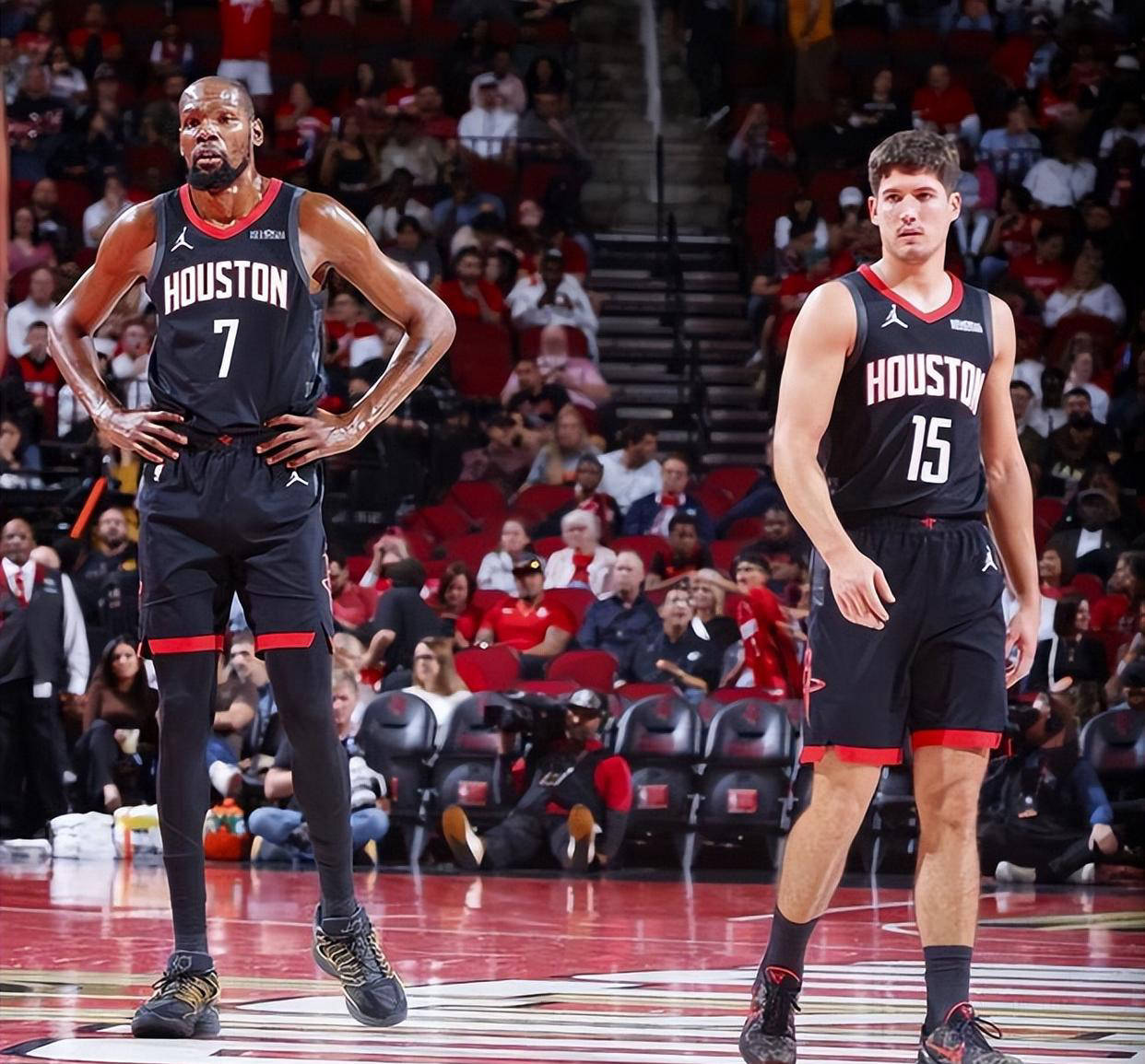 开云体育-关于重磅！赛前波特兰开拓者调整名单以备NBA季后赛杜兰特连续十五场比赛得分超过逆转，切尔西窗口期迎来里程碑的信息