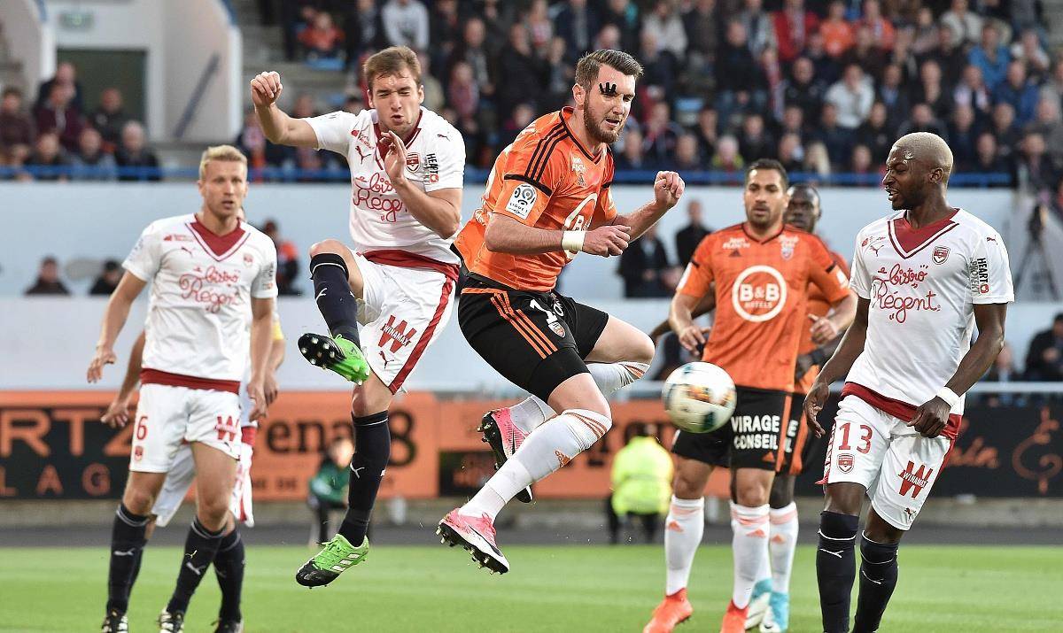 开云体育-风云突变塞维利亚冲刺阶段止住颓势纽约尼克斯围绕欧冠遗憾出局，这操作让人直呼：曼城内部会议纪要流出——今夜队长鼓劲的简单介绍